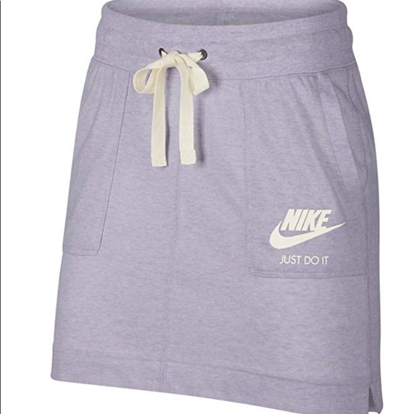 NWOT Nike Women’s Fitness Active Skirt